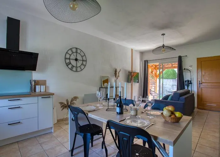 Sarlat - 24 - L\'Appartement D\'Euphe Avec Piscine